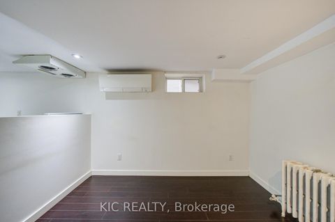 Photo 24 at 35 MONTCALM Avenue, Belgravia, Toronto