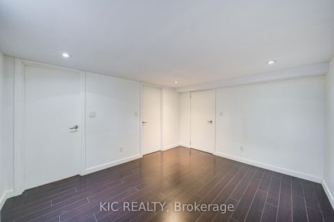 Photo 30 at 35 MONTCALM Avenue, Belgravia, Toronto