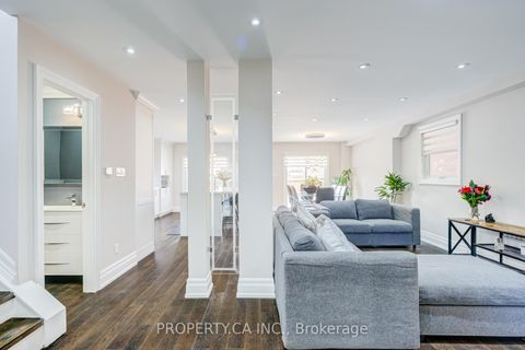 Photo 4 at 150 Brookmill Drive, Brownridge, Vaughan