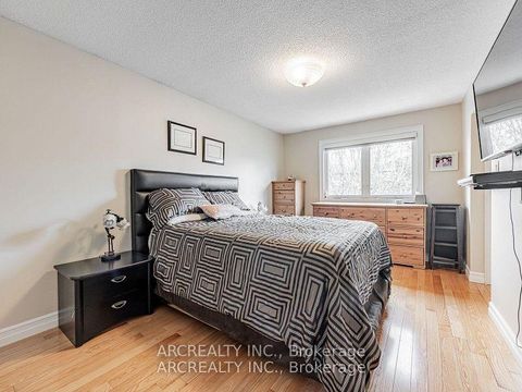 Photo 6 at 49 White Boulevard, Brownridge, Vaughan