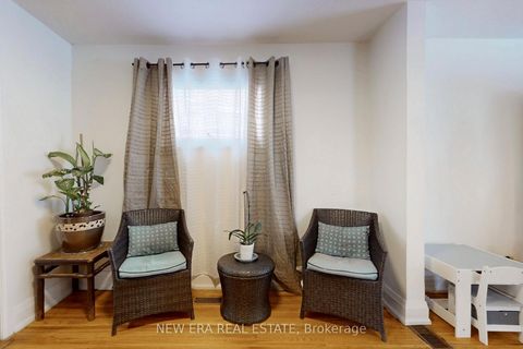 Photo 8 at 80 Renfield Street, Amesbury, Toronto