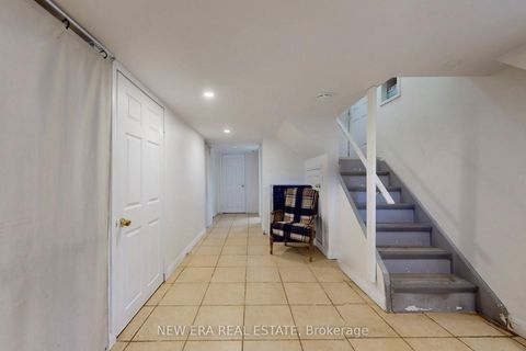 Photo 23 at 80 Renfield Street, Amesbury, Toronto