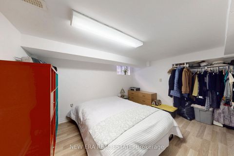 Photo 24 at 80 Renfield Street, Amesbury, Toronto