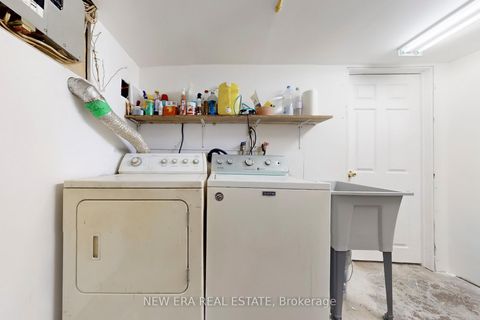 Photo 35 at 80 Renfield Street, Amesbury, Toronto