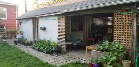 Photo 37 at 80 Renfield Street, Amesbury, Toronto
