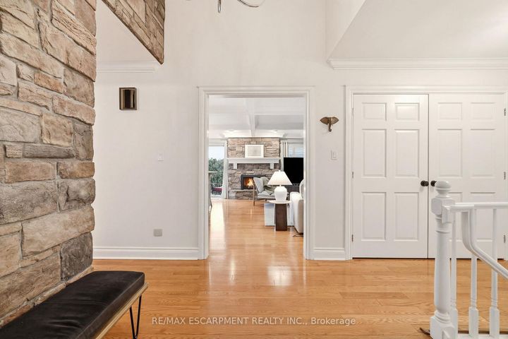Photo 17 at 43 Maple Drive, Stoney Creek, Hamilton
