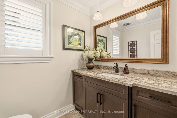 Photo 19 at 43 Maple Drive, Stoney Creek, Hamilton