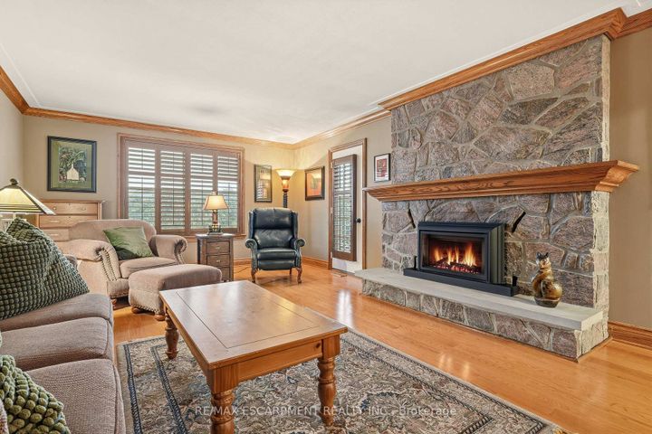 Photo 20 at 43 Maple Drive, Stoney Creek, Hamilton