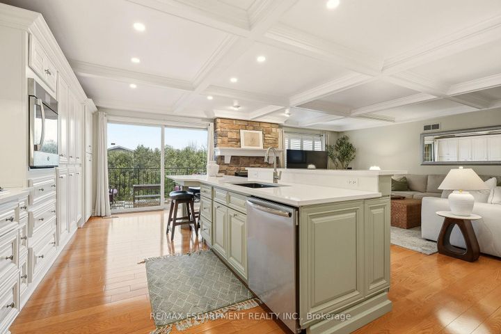 Photo 23 at 43 Maple Drive, Stoney Creek, Hamilton