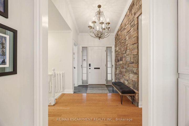 Photo 33 at 43 Maple Drive, Stoney Creek, Hamilton