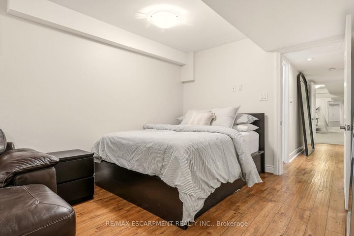 Photo 36 at 43 Maple Drive, Stoney Creek, Hamilton