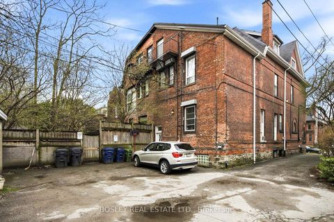 Photo 3 at 85 Walmer Road, Annex, Toronto