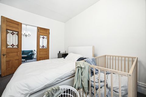Photo 16 at 85 Walmer Road, Annex, Toronto