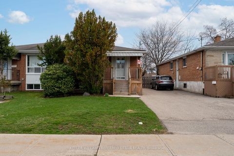Photo 2 at 49 Navenby Crescent, Humber Summit, Toronto
