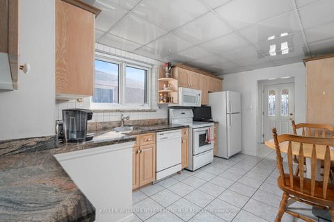 Photo 7 at 49 Navenby Crescent, Humber Summit, Toronto