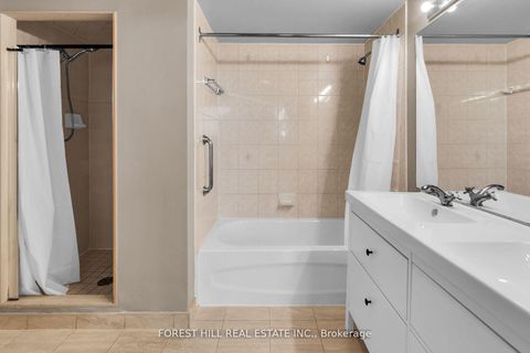 Photo 18 at 720 - 6 Humberline Drive, Clairville, Toronto