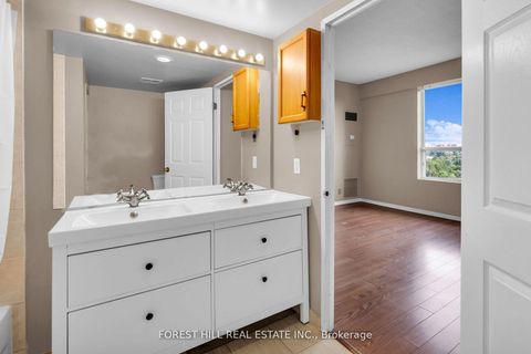 Photo 19 at 720 - 6 Humberline Drive, Clairville, Toronto