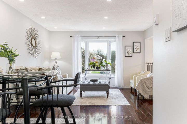 Photo 19 at 594 Waverly Street N, McLaughlin, Oshawa