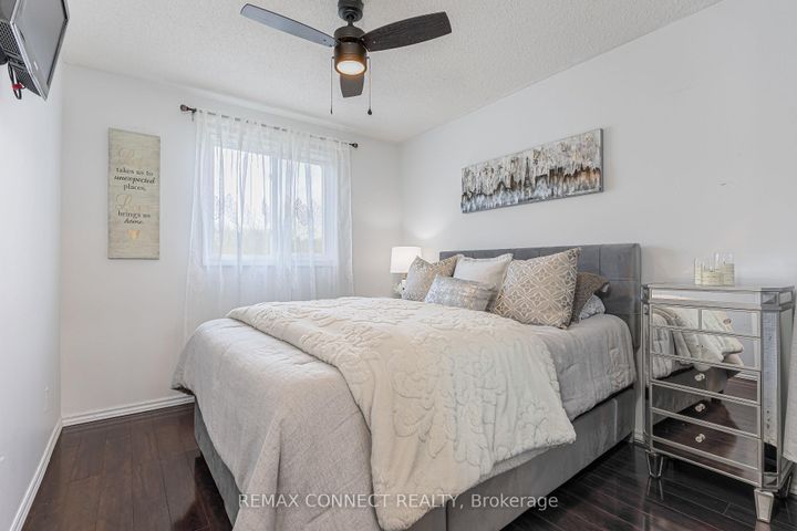 Photo 21 at 594 Waverly Street N, McLaughlin, Oshawa