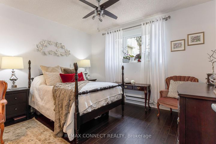 Photo 26 at 594 Waverly Street N, McLaughlin, Oshawa