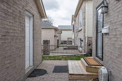 Photo 7 at 594 Waverly Street N, McLaughlin, Oshawa