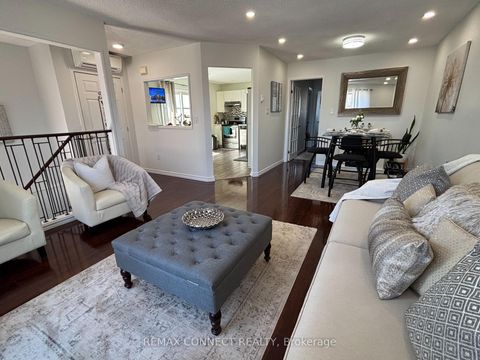 Photo 12 at 594 Waverly Street N, McLaughlin, Oshawa