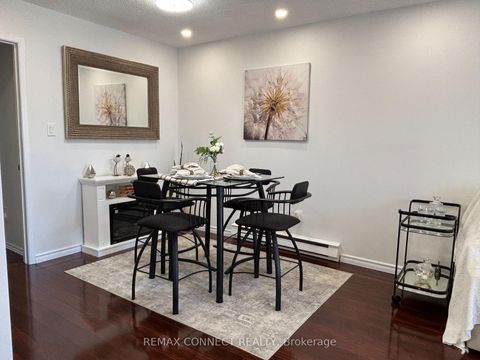 Photo 14 at 594 Waverly Street N, McLaughlin, Oshawa