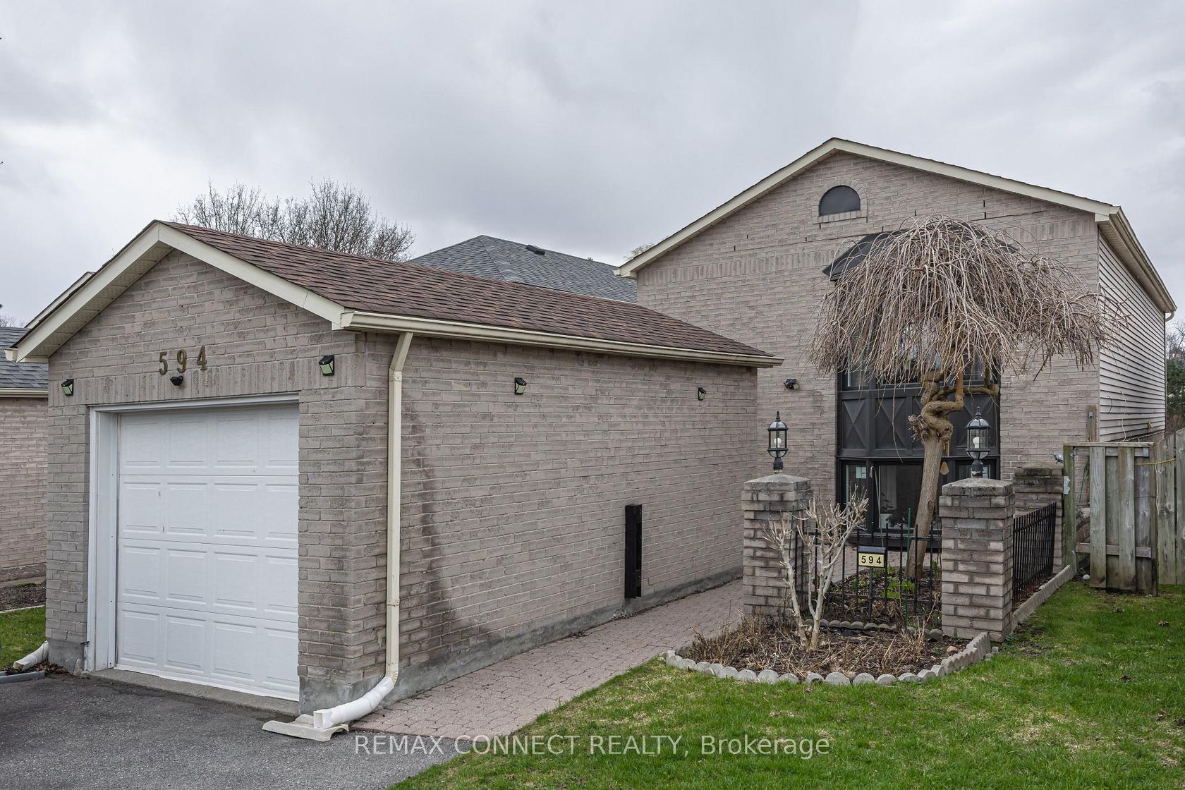 594 Waverly Street N, McLaughlin, Oshawa 2