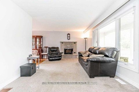 Photo 1 at 2082 Lea Road, Alcona, Innisfil