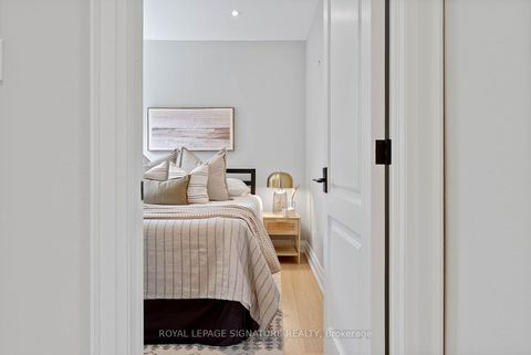 Photo 28 at 100 Sussex Avenue, University, Toronto