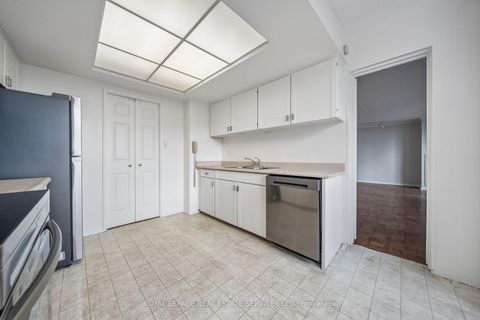 Photo 10 at 2001 - 75 Wynford Heights Crescent, Don Mills, Toronto