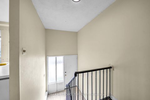 Photo 4 at 15 - 175 Trudelle Street, Eglinton East, Toronto