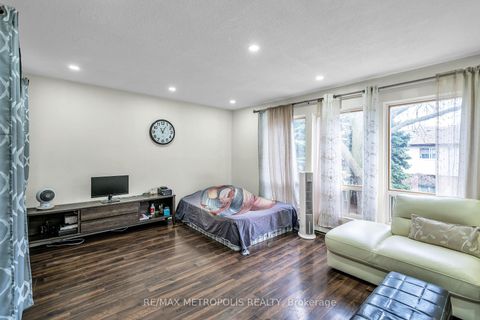 Photo 10 at 15 - 175 Trudelle Street, Eglinton East, Toronto
