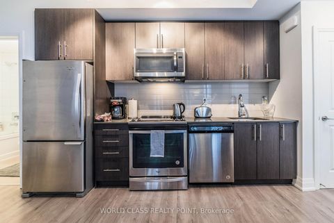 Photo 7 at TH62 - 780 Sheppard Avenue E, Bayview Village, Toronto