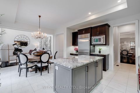 Photo 20 at 43 Chesney Crescent, Kleinburg, Vaughan