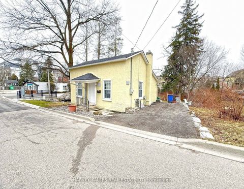 Photo 1 at 83 Temperance Street, Aurora Village, Aurora