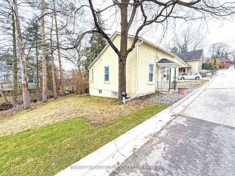 Photo 3 at 83 Temperance Street, Aurora Village, Aurora