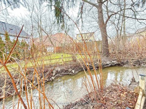 Photo 7 at 83 Temperance Street, Aurora Village, Aurora