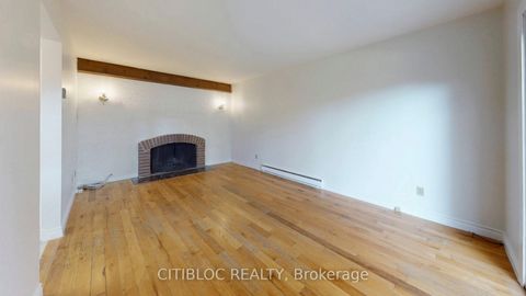 Photo 8 at 11 Castle Hill Drive, L'Amoreaux, Toronto