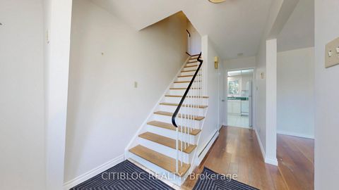 Photo 12 at 11 Castle Hill Drive, L'Amoreaux, Toronto