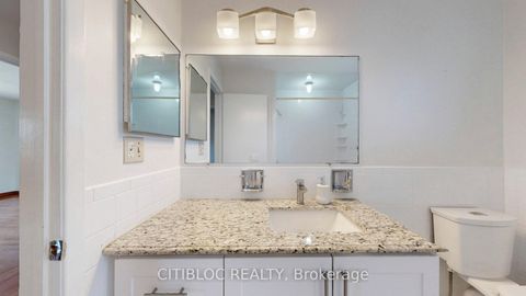 Photo 20 at 11 Castle Hill Drive, L'Amoreaux, Toronto