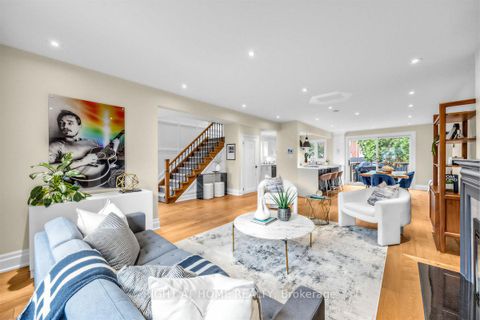 Photo 5 at 21 Austin Terrace, Casa Loma, Toronto