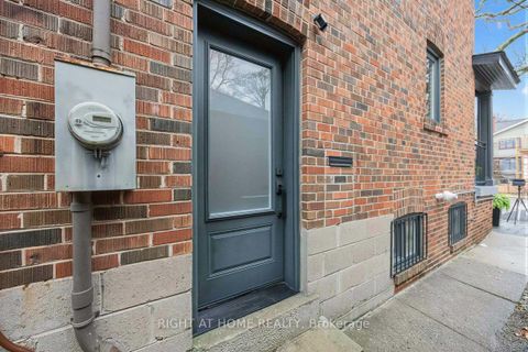 Photo 33 at 21 Austin Terrace, Casa Loma, Toronto