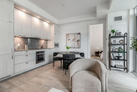 Photo 4 at 501 - 115 Denison Avenue, Chinatown, Toronto