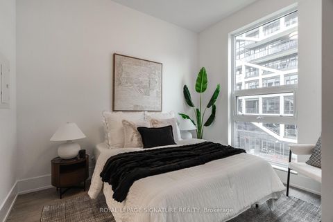 Photo 10 at 501 - 115 Denison Avenue, Chinatown, Toronto