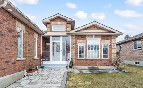 Photo 4 at 68 Benson Drive, Northwest, Barrie