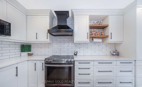 Photo 13 at 68 Benson Drive, Northwest, Barrie