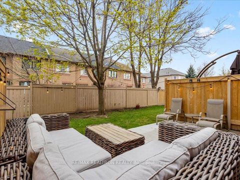 Photo 30 at 39 - 114 Leah Crescent, Beverley Glen, Vaughan