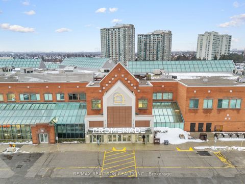 Photo 31 at 39 - 114 Leah Crescent, Beverley Glen, Vaughan