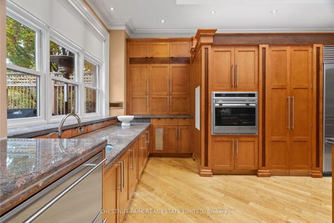 Photo 13 at 46 Lowther Avenue, Annex, Toronto